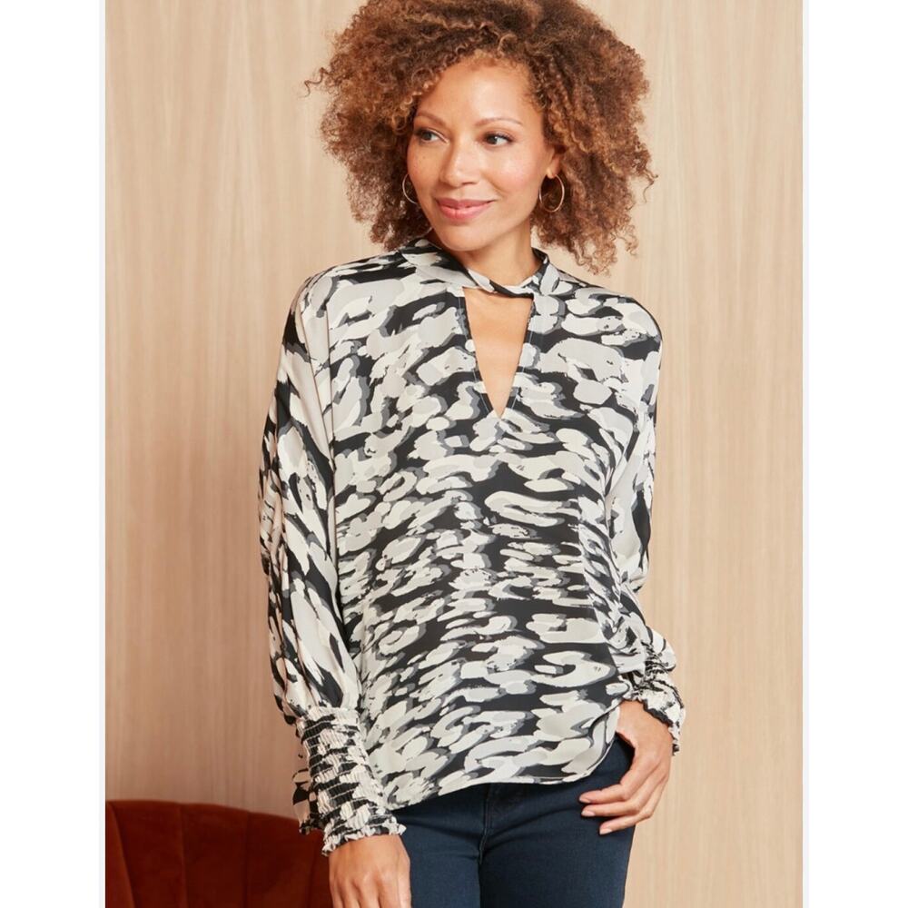 Peyton Jensen Evereve Leanna Cutout Twist Blouse Black Gray XS NWT